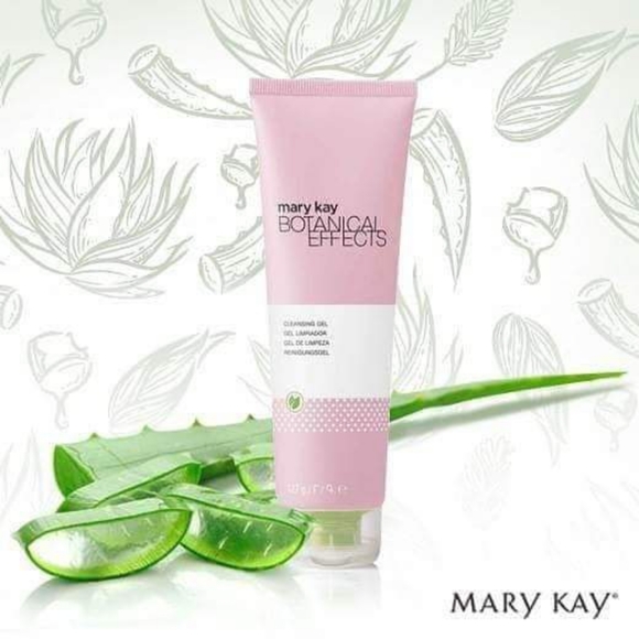 Mary Kay Botanical Effects Cleansing Gel. - Picture 3 of 5